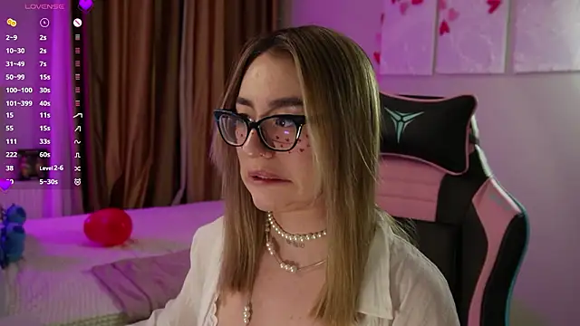 Fiona-Love online show from 14, 2, 2026