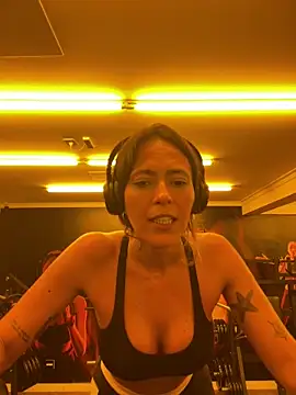 Gipoltergeist online show from 9, 2, 2026