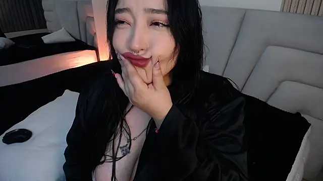 Miss Loise online show from 24, 10, 2025