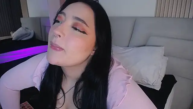 Miss Loise online show from 10, 11, 2025