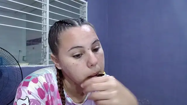 sexy couple29 online show from 15, 1, 2026