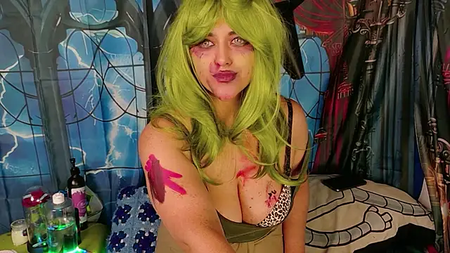 Snapshot of cristina_blu21 chatting on 16, 5, 2026 cristina blu21 online show from 16, 5, 2026