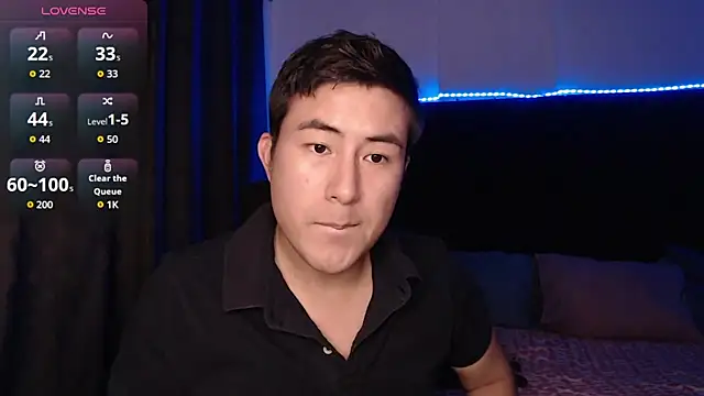 Snapshot of andrewmhilton_ chatting on 21, 4, 2026 andrewmhilton online show from 21, 4, 2026