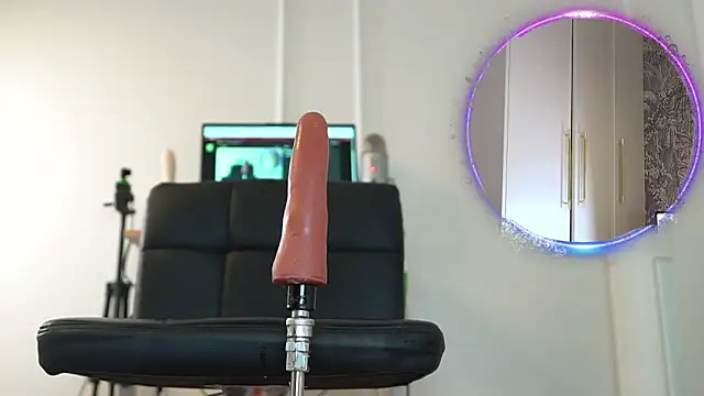 Miss69Ri99 online show from 19, 3, 2026