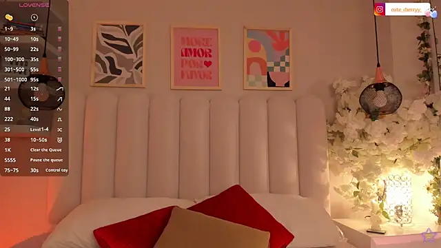 Snapshot of cute__cherry_ chatting on 1, 3, 2026 cute cherry online show from 1, 3, 2026