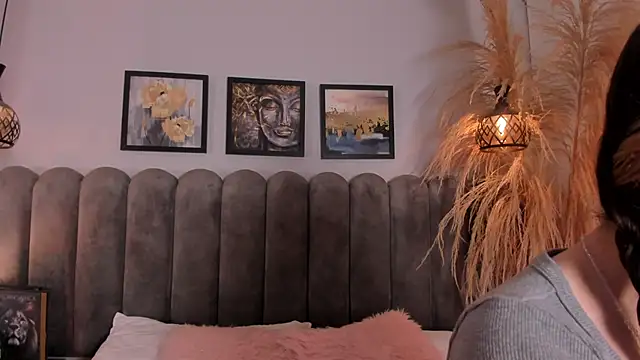 cute  cherry  online show from 17, 4, 2026