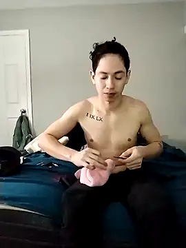 Snapshot of LiverandBrat77 chatting on 18, 12, 2024 LiverandBrat77 online show from 18, 12, 2024