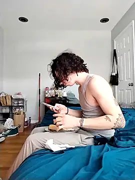 Snapshot of LiverandBrat77 chatting on 4, 2, 2025 LiverandBrat77 online show from 4, 2, 2025