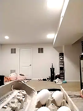 Snapshot of LiverandBrat77 chatting on 28, 10, 2025 LiverandBrat77 online show from 28, 10, 2025