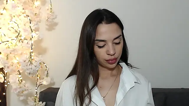 Mika Gold online show from 30, 10, 2025