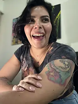 GigiiStone online show from 16, 2, 2025