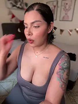 GigiiStone online show from 16, 2, 2025