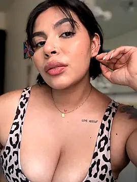 GigiiStone online show from 19, 9, 2025