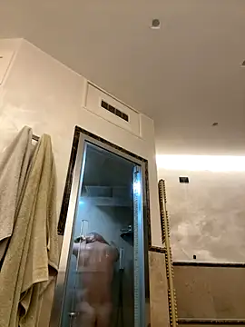 Snapshot of zjwsteve chatting on 3, 10, 2025 zjwsteve online show from 3, 10, 2025