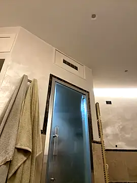 Snapshot of zjwsteve chatting on 22, 10, 2025 zjwsteve online show from 22, 10, 2025