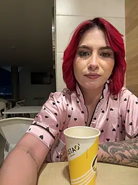 Snapshot of zafiro_mo0n chatting on 7, 1, 2025 zafiro mo0n online show from 7, 1, 2025
