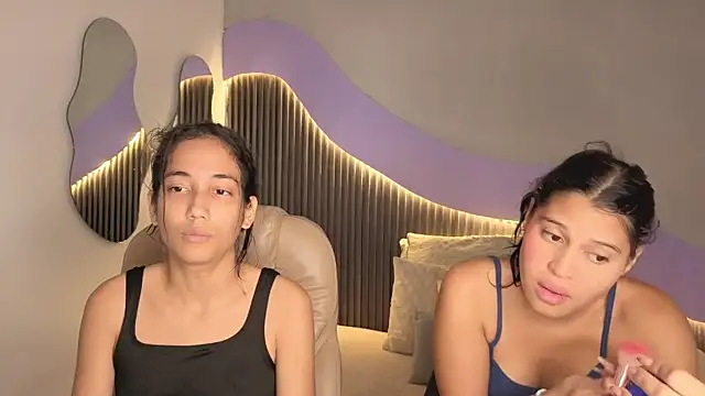 hot little bunny online show from 14, 4, 2026