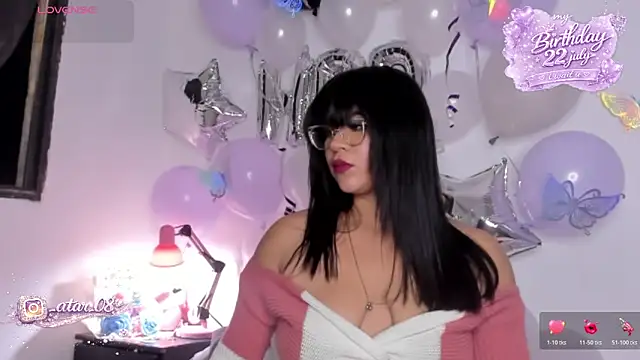 Yelly online show from 22, 7, 2026