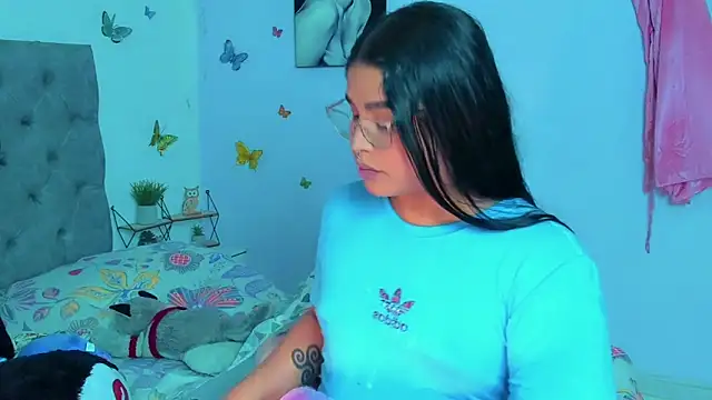 Snapshot of mabellfox chatting on 12, 1, 2025 mabellfox online show from 12, 1, 2025