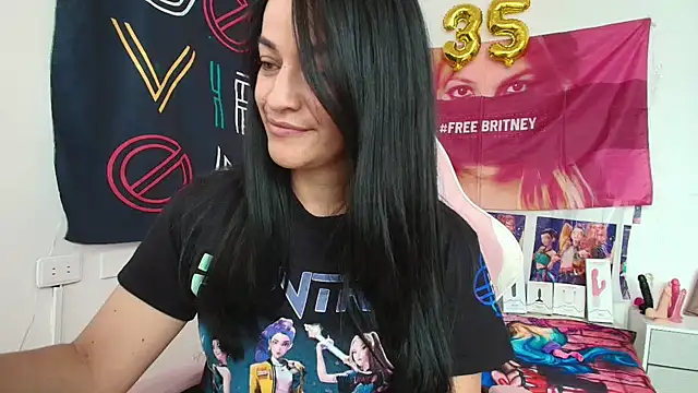 Snapshot of LovelyAzucena chatting on 30, 4, 2026 LovelyAzucena online show from 30, 4, 2026