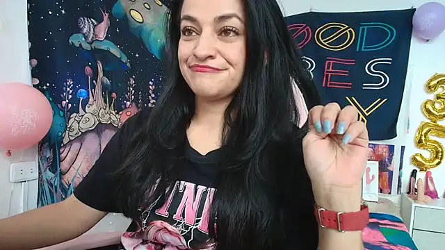 Snapshot of LovelyAzucena chatting on 15, 5, 2026 LovelyAzucena online show from 15, 5, 2026