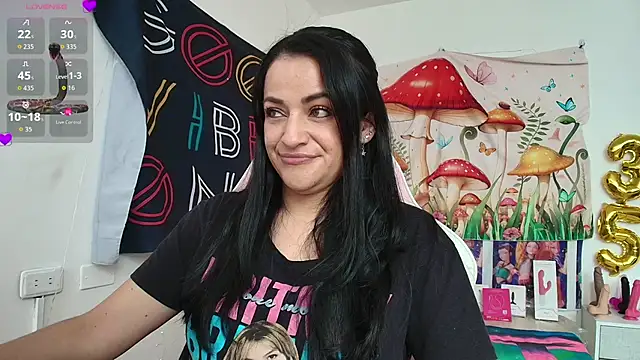 Snapshot of LovelyAzucena chatting on 22, 5, 2026 LovelyAzucena online show from 22, 5, 2026