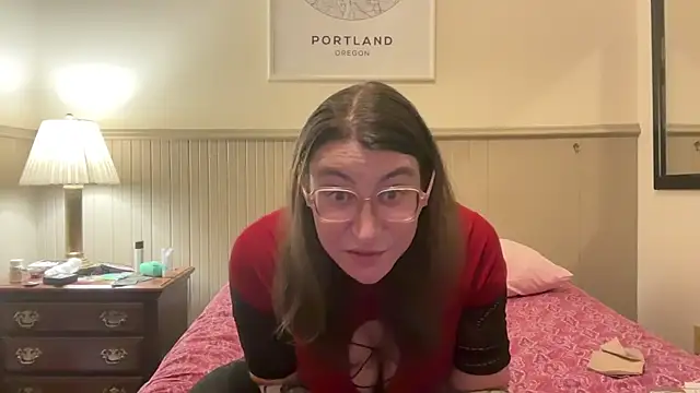 tessa luna online show from 29, 4, 2026