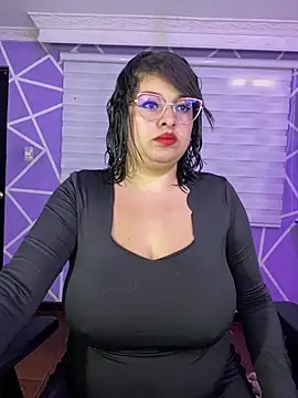 Snapshot of MiiaaJoness chatting on 25, 5, 2026 MiiaaJoness online show from 25, 5, 2026