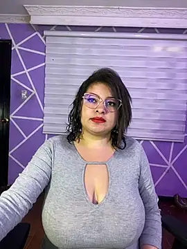 Snapshot of MiiaaJoness chatting on 17, 7, 2026 MiiaaJoness online show from 17, 7, 2026