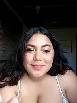 girl milk2 online show from 9, 12, 2024