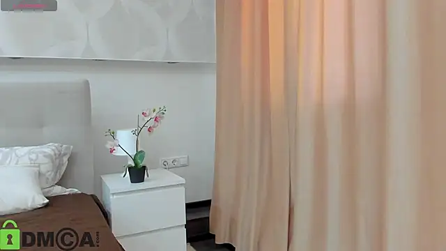 Donna Evans online show from 31, 5, 2026