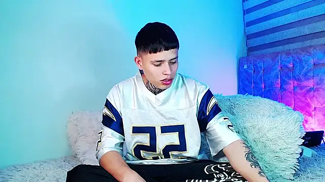  justinmoon2 online show from 11, 7, 2026