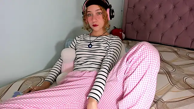 Snapshot of any_21hot chatting on 30, 12, 2024 any 21hot online show from 30, 12, 2024