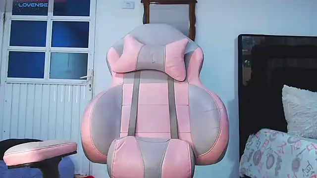 Snapshot of Im_Keizy chatting on 23, 12, 2025 Im Keizy online show from 23, 12, 2025