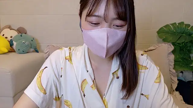 Snapshot of SUZU_ chatting on 22, 4, 2026 SUZU online show from 22, 4, 2026