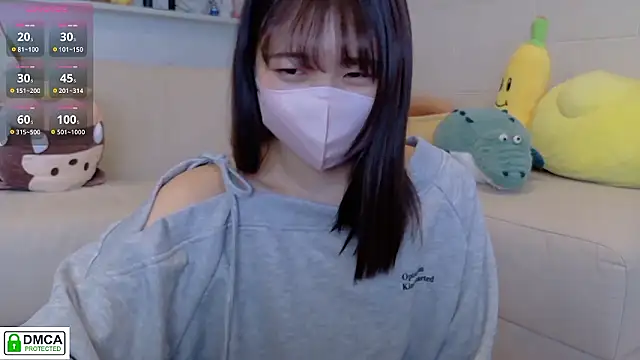 Snapshot of SUZU_ chatting on 25, 4, 2026 SUZU online show from 25, 4, 2026