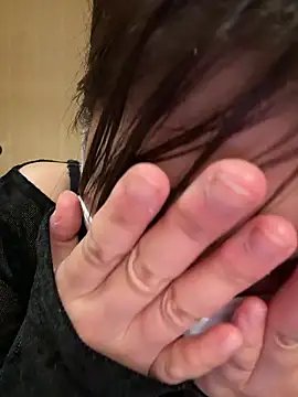Snapshot of SUZU_ chatting on 14, 5, 2026 SUZU online show from 14, 5, 2026