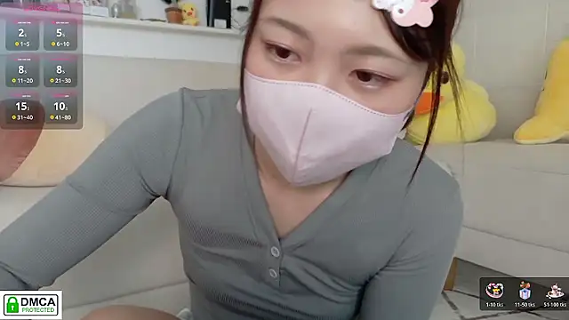 Snapshot of SUZU_ chatting on 24, 6, 2026 SUZU online show from 24, 6, 2026