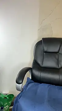 Snapshot of NiickyJones chatting on 13, 5, 2026 NiickyJones online show from 13, 5, 2026