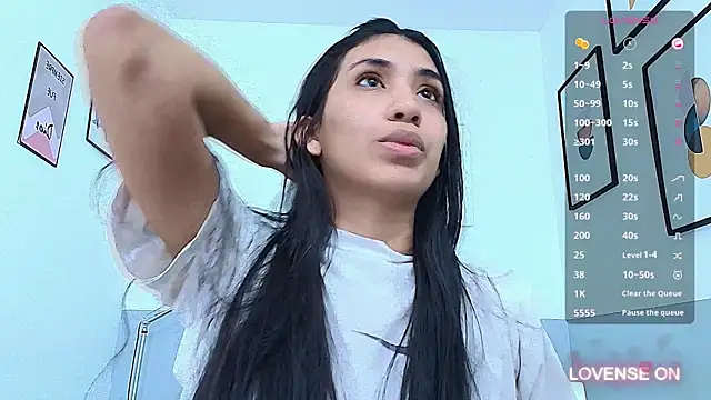 Snapshot of littlee_emilyy_ chatting on 23, 12, 2024 littlee emilyy online show from 23, 12, 2024