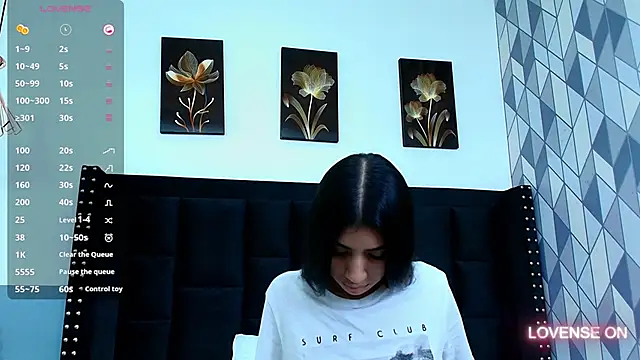 Snapshot of littlee_emilyy_ chatting on 7, 2, 2025 littlee emilyy online show from 7, 2, 2025