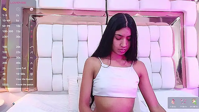 Snapshot of littlee_emilyy_ chatting on 27, 2, 2025 littlee emilyy online show from 27, 2, 2025