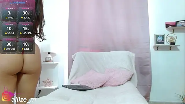 Snapshot of aliicee_m chatting on 15, 2, 2026 aliicee m online show from 15, 2, 2026