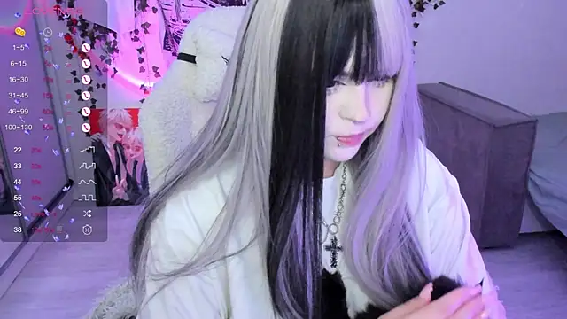 Snapshot of SelenaCute chatting on 20, 11, 2025 SelenaCute online show from 20, 11, 2025