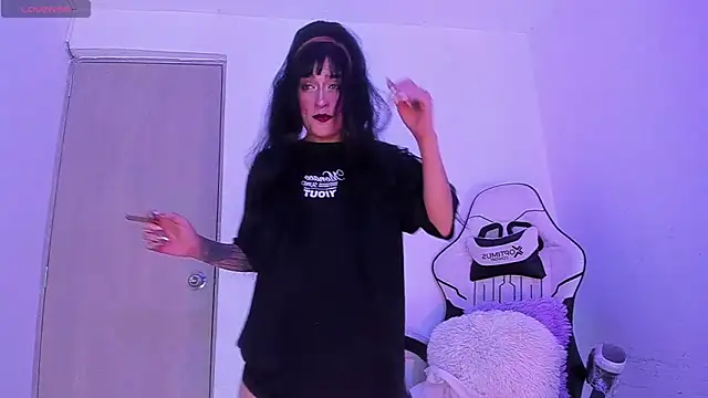 sarah benjjaminn online show from 21, 7, 2026