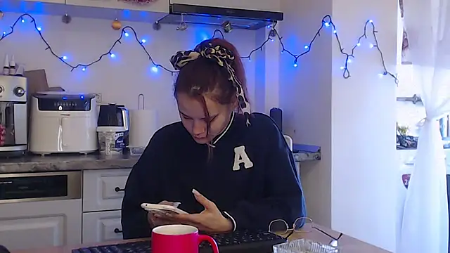 Snapshot of Tasty_Shape chatting on 2, 2, 2025 Tasty Shape online show from 2, 2, 2025