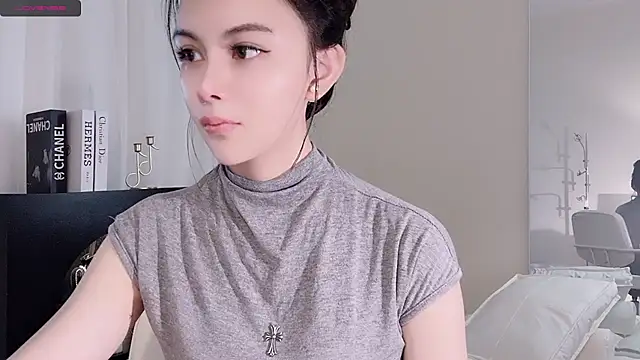 Snapshot of lvy-w chatting on 11, 9, 2025 lvy-w online show from 11, 9, 2025