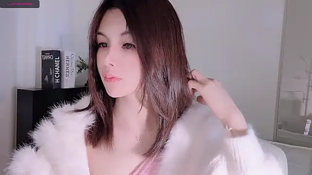 Snapshot of lvy-w chatting on 31, 10, 2025 lvy-w online show from 31, 10, 2025