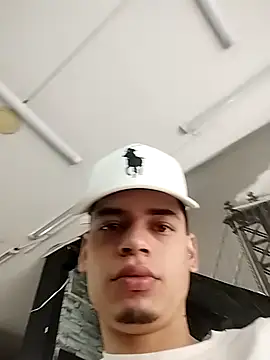 cristopher maclean online show from 5, 4, 2026