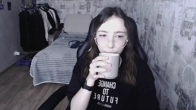 Snapshot of AmeliaKamishiro chatting on 25, 12, 2024 AmeliaKamishiro online show from 25, 12, 2024